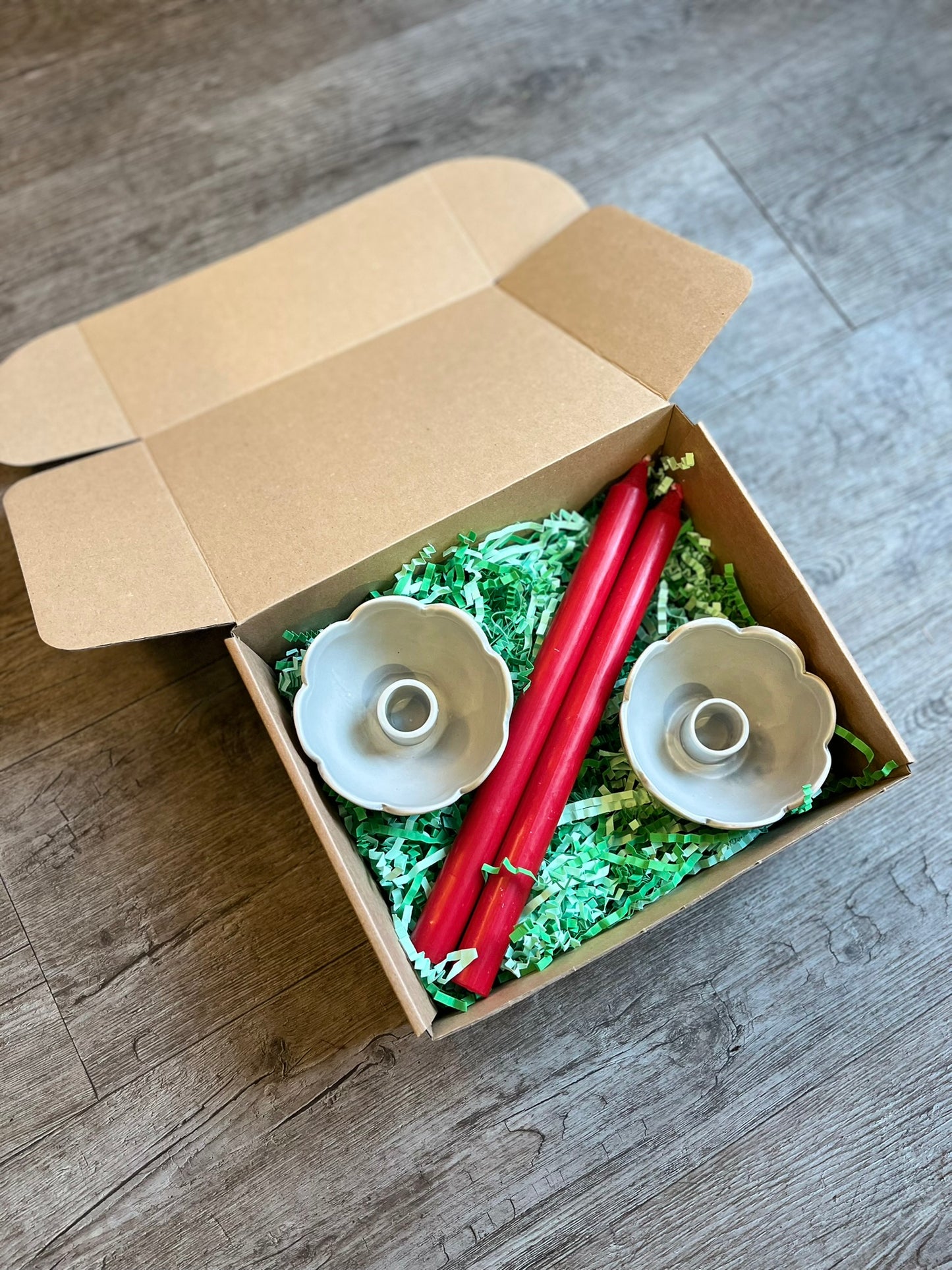 Scallop Candle Holder Gift Set