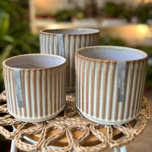 Reactive Glazed Ribbed Stoneware Pot